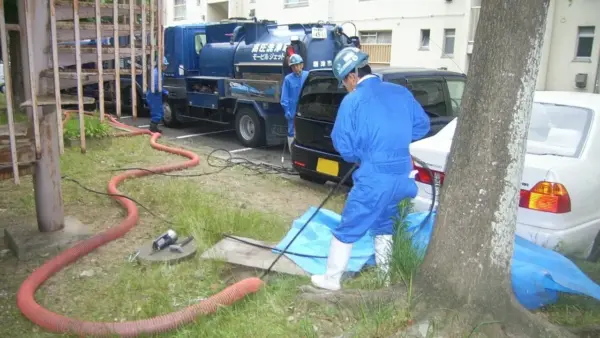 公営住宅洗管作業